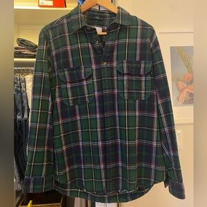 Aritzia TNA Dark Green and Navy Plaid Women’s Flannel